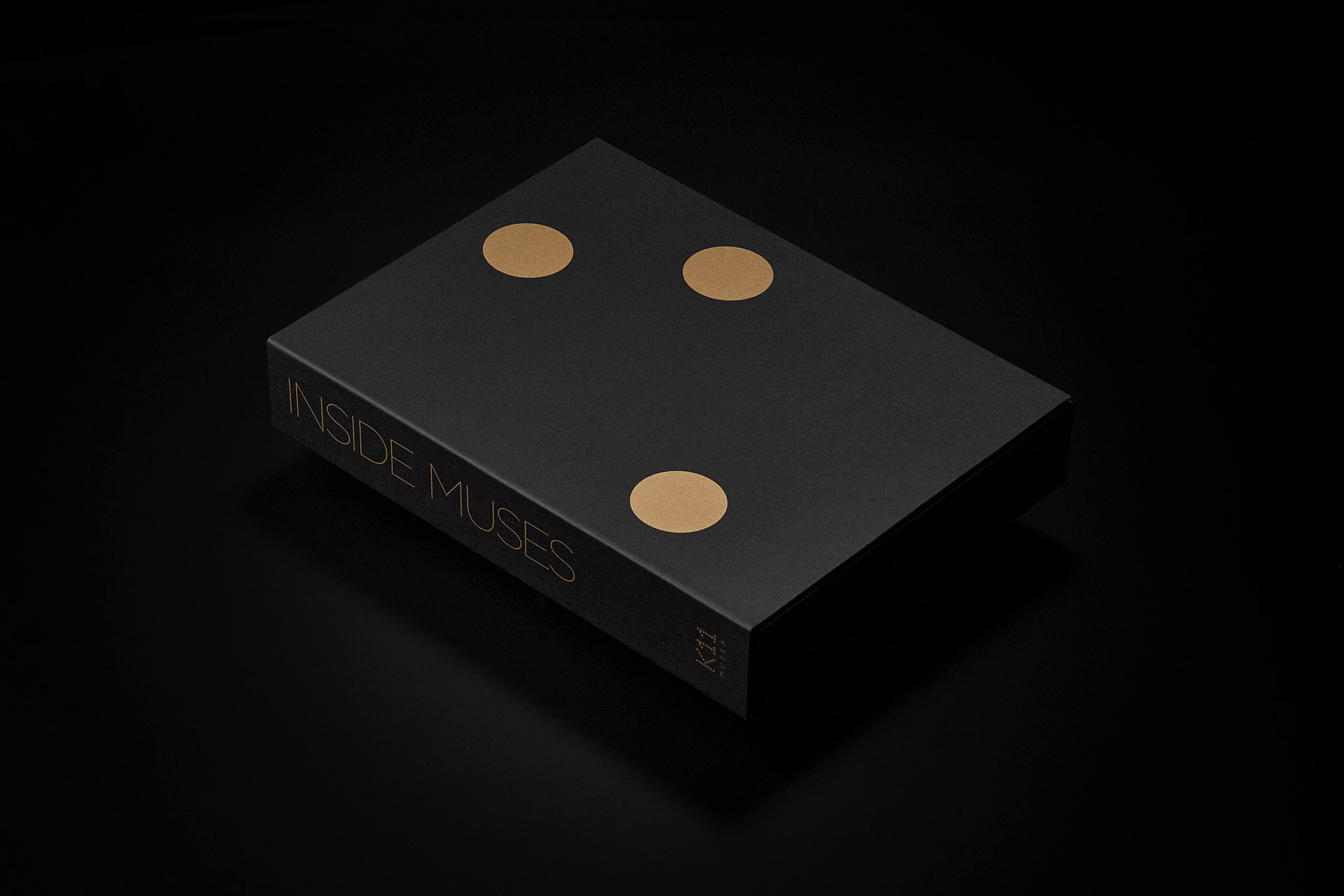 inside-muses_01